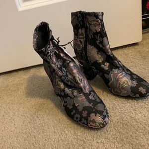 Ladies heels